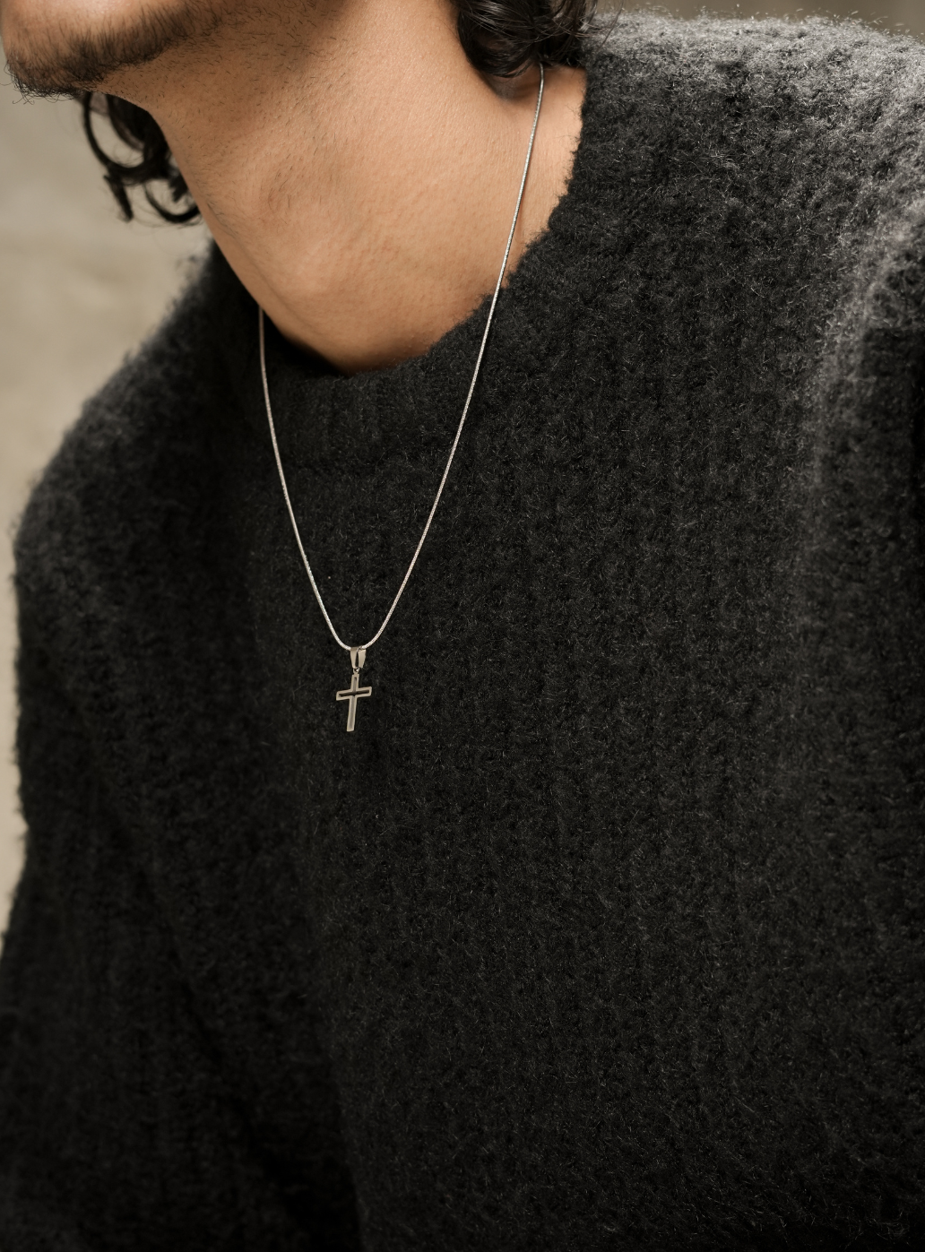 Contour Cross Pendant