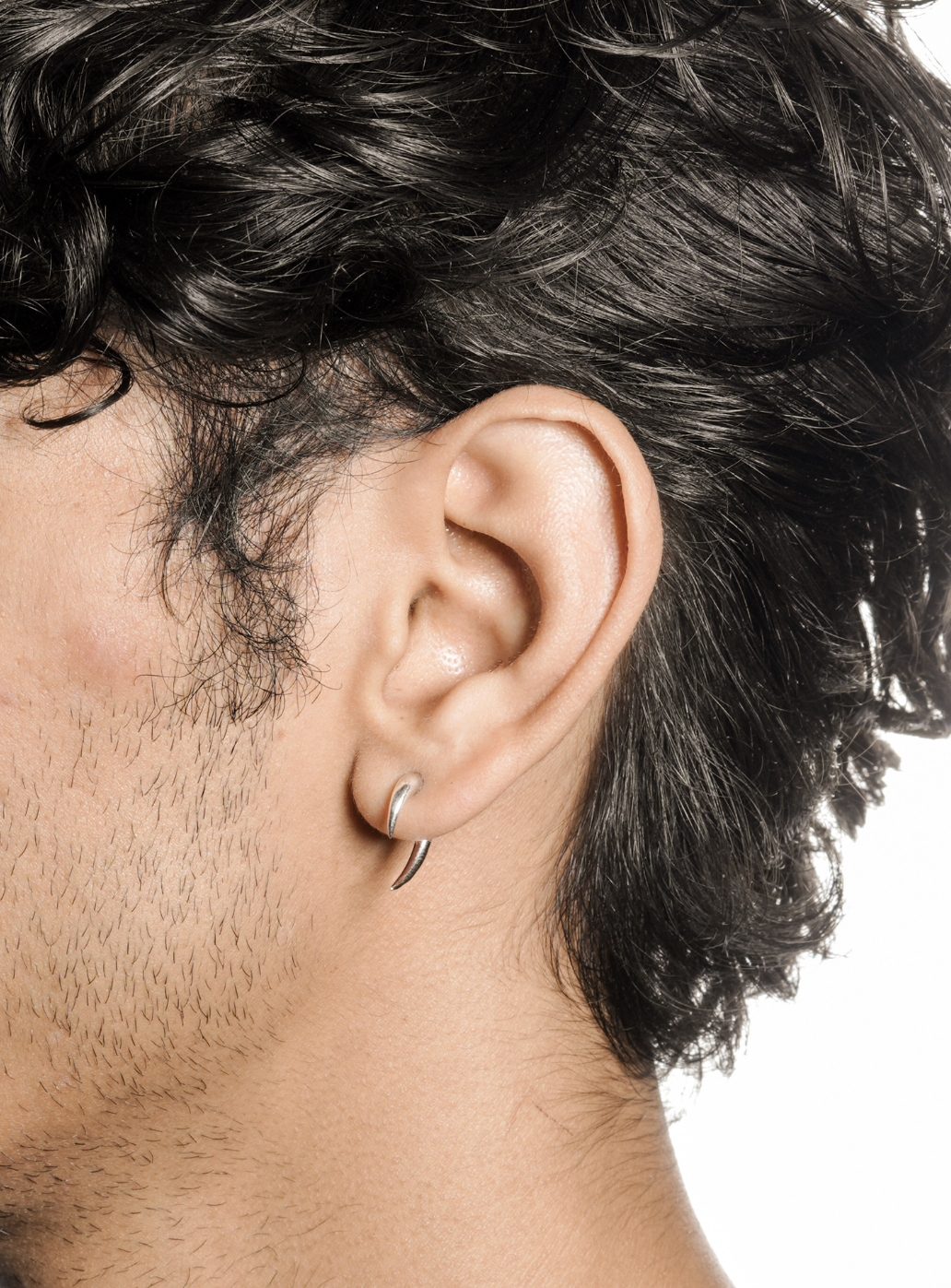 Claw earring