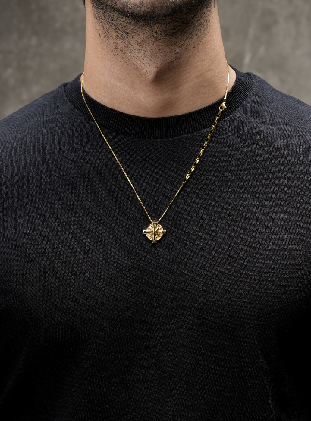 Compass Pendant with Chain (Golden)