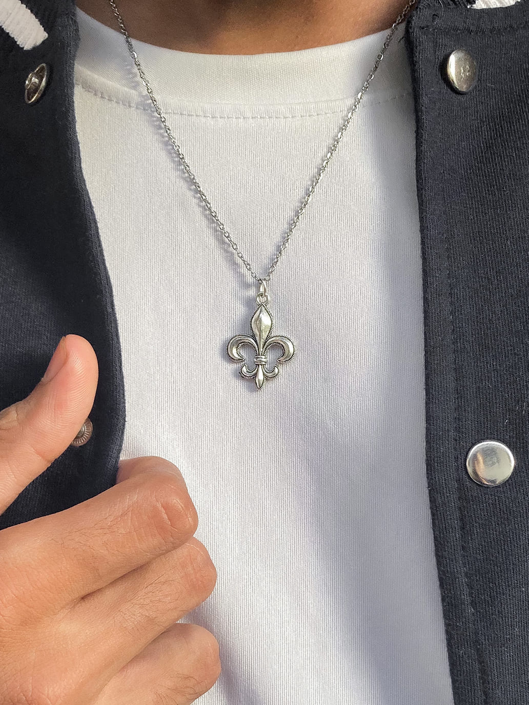 Fleur-De-Lis Pendant with Chain