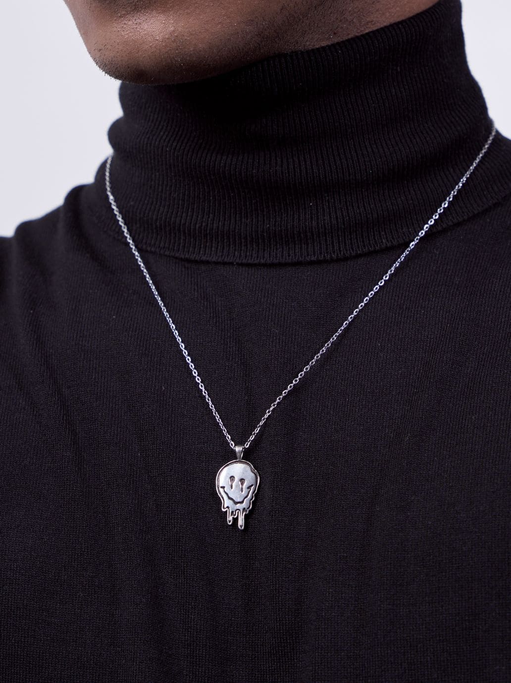 Simley With Chain Pendants