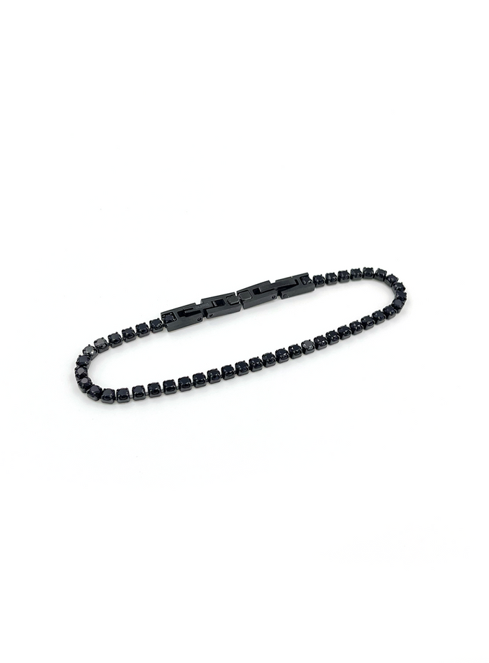 Black Tennis